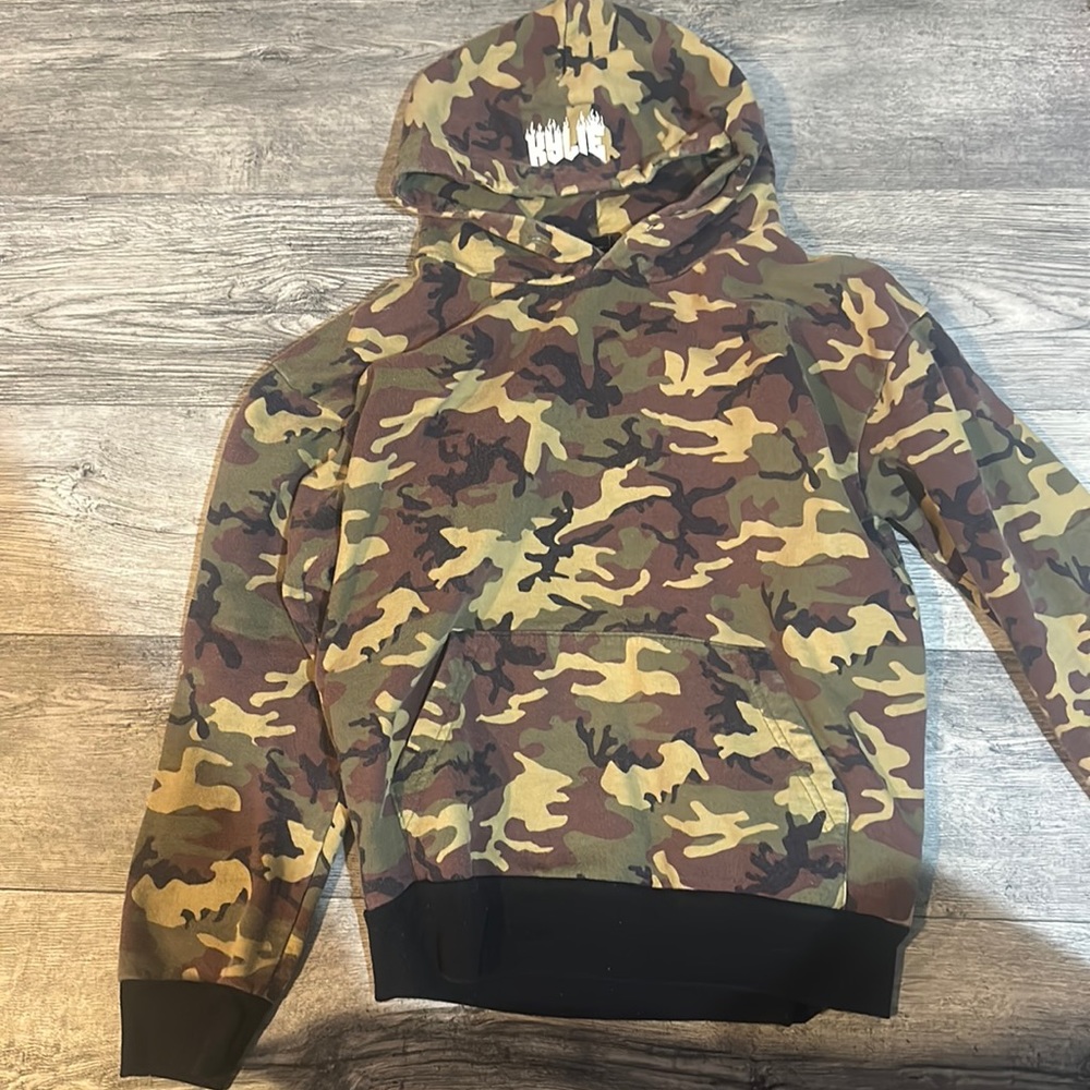 Kylie camo hoodie